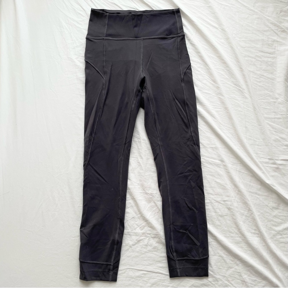 Lululemon gray leggings cropped Size 6